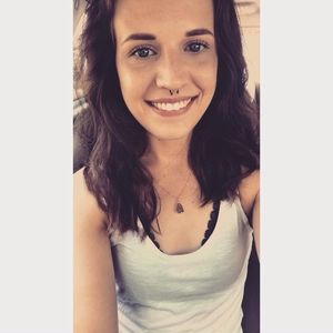 Meet your Posher, Danielle